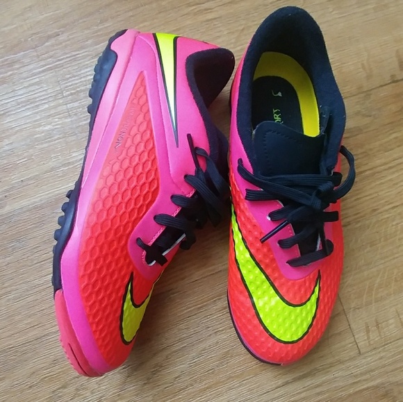 pink hypervenom indoor
